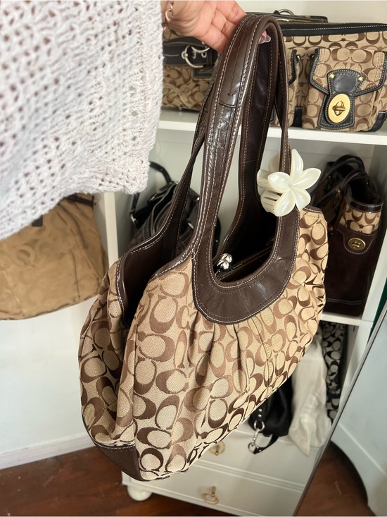 Iconic Y2K Coach Ergo Signature Pleated Frame Kisslock Bag